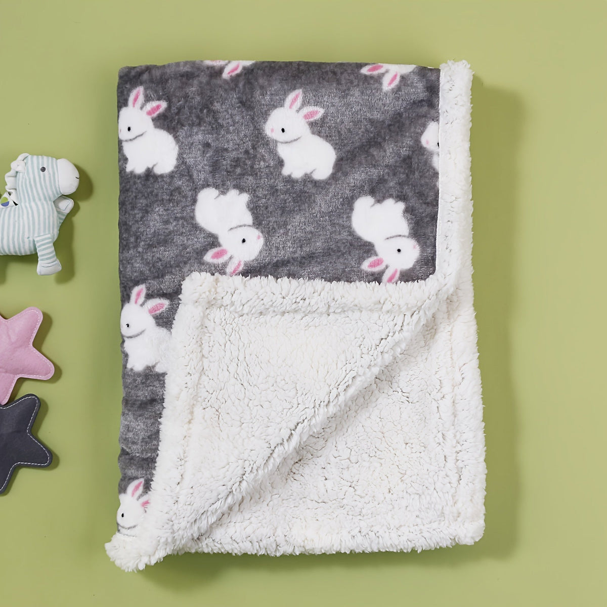 Double-Layer Thickened Flannel Children's Throw Blanket, Soft Warm Autumn & Winter Kids Blanket with Cute Bear Animal Print, Cozy Printed Graphic Fleece Blanket for Boys & Girls
