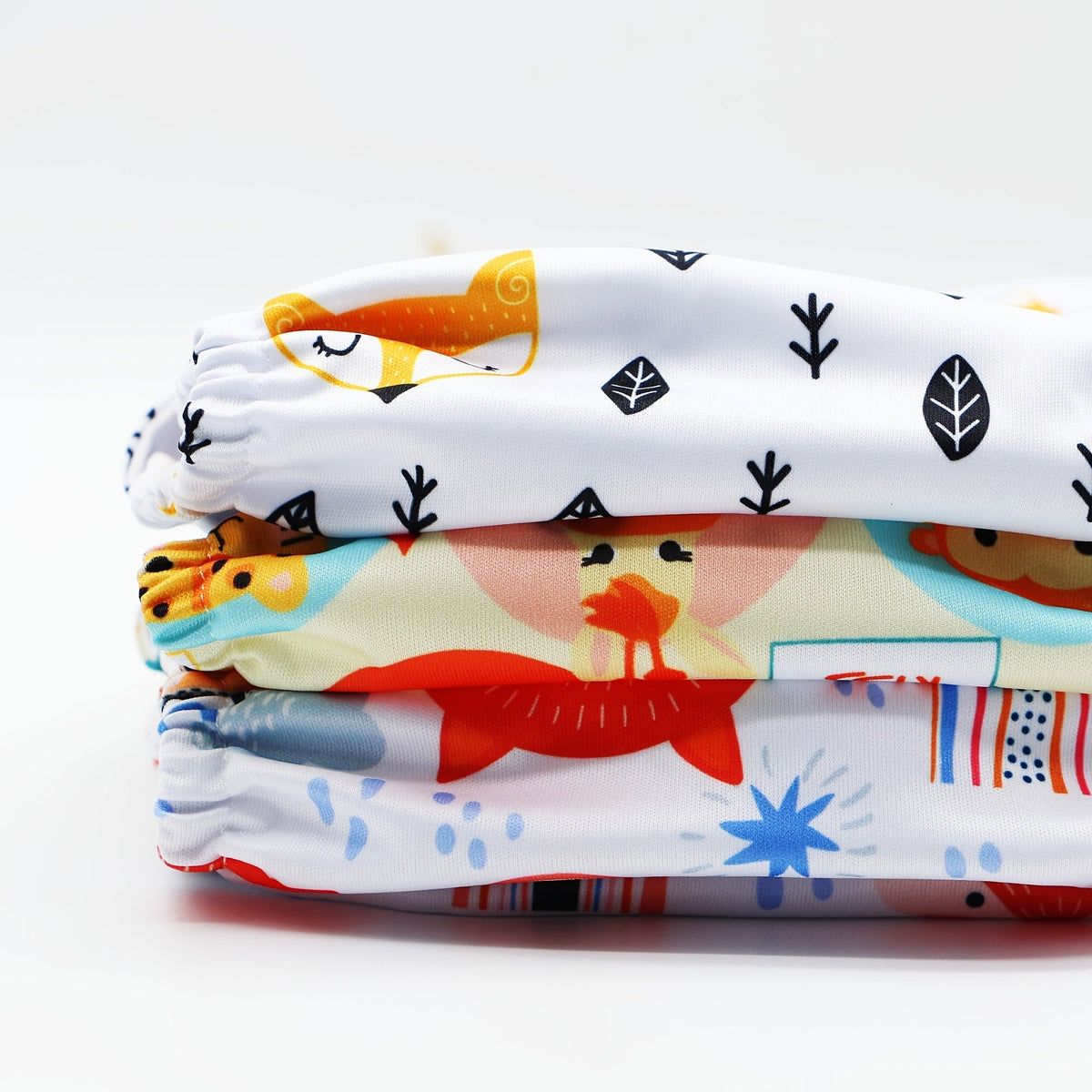 6-Piece Reusable Cloth Diaper Set with Cute Cartoon Animal Designs, Eco-Friendly Washable Baby Cloth Diapers with Inserts, Includes 3 Diapers & 3 Inserts, Adjustable for Babies & Toddlers