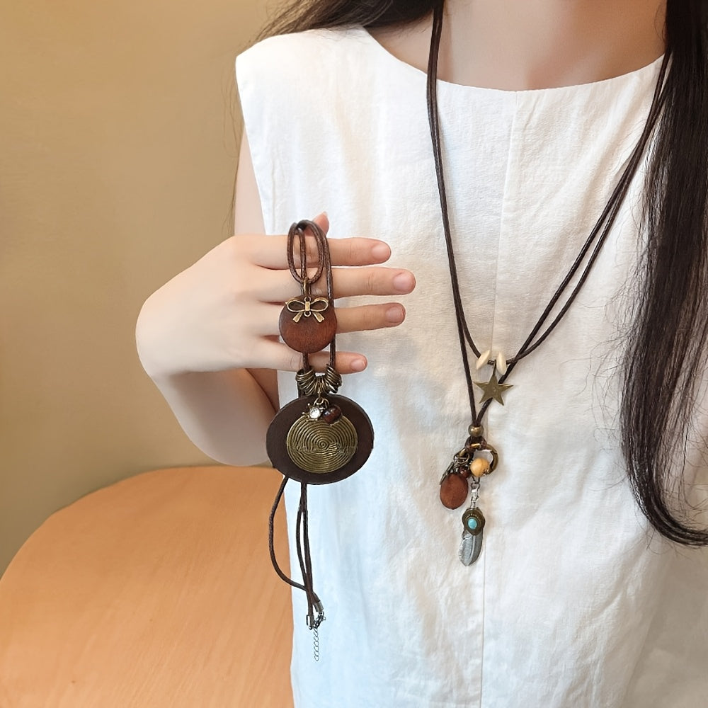 5-Piece Bohemian Layered Necklace Set for Women – Retro Boho Sweater Chain Y-Shaped Necklace with Feather, Leaf, Butterfly, and Star Pendants, Fashionable Stackable Jewelry Gift for Daily Wear and Banquets