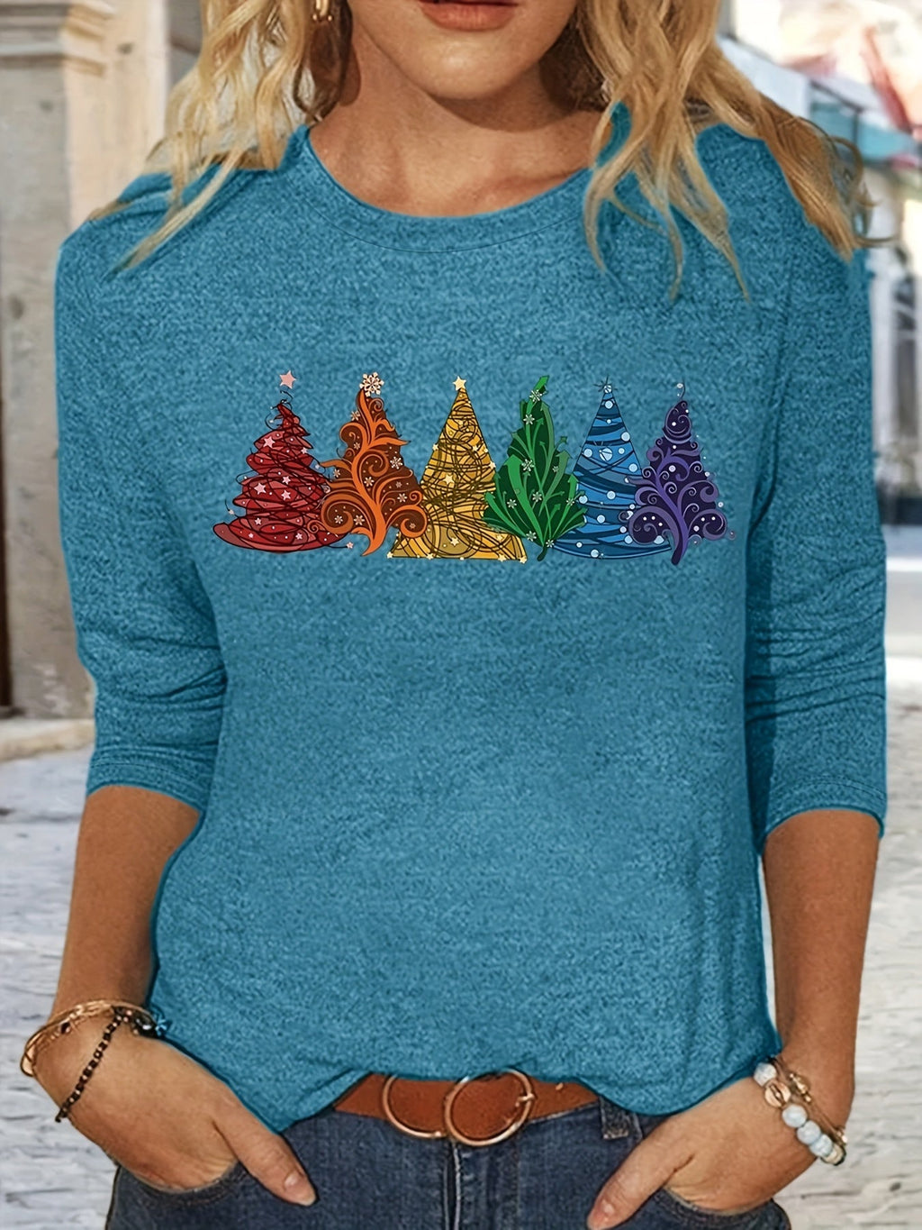 Women's Christmas Tree Print Long Sleeve T-Shirt, Crew Neck, Loose Fit, Casual Holiday Graphic Tee, Soft Stretch Fabric, S-XXL, Machine Washable