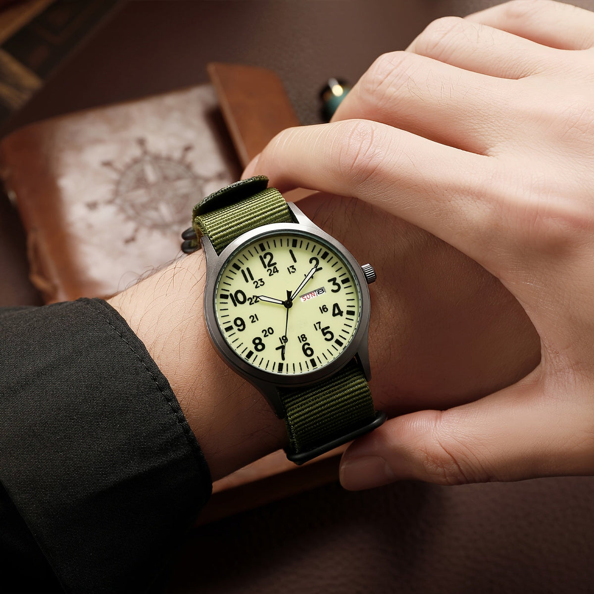 Men's Outdoor Sports Quartz Watch with Nylon Strap – Luminous Dial, 24-Hour Military Scale, Calendar Function, Lightweight Alloy Case, Available in Multiple Colors, Casual Business Adventure Gift Watch for Men