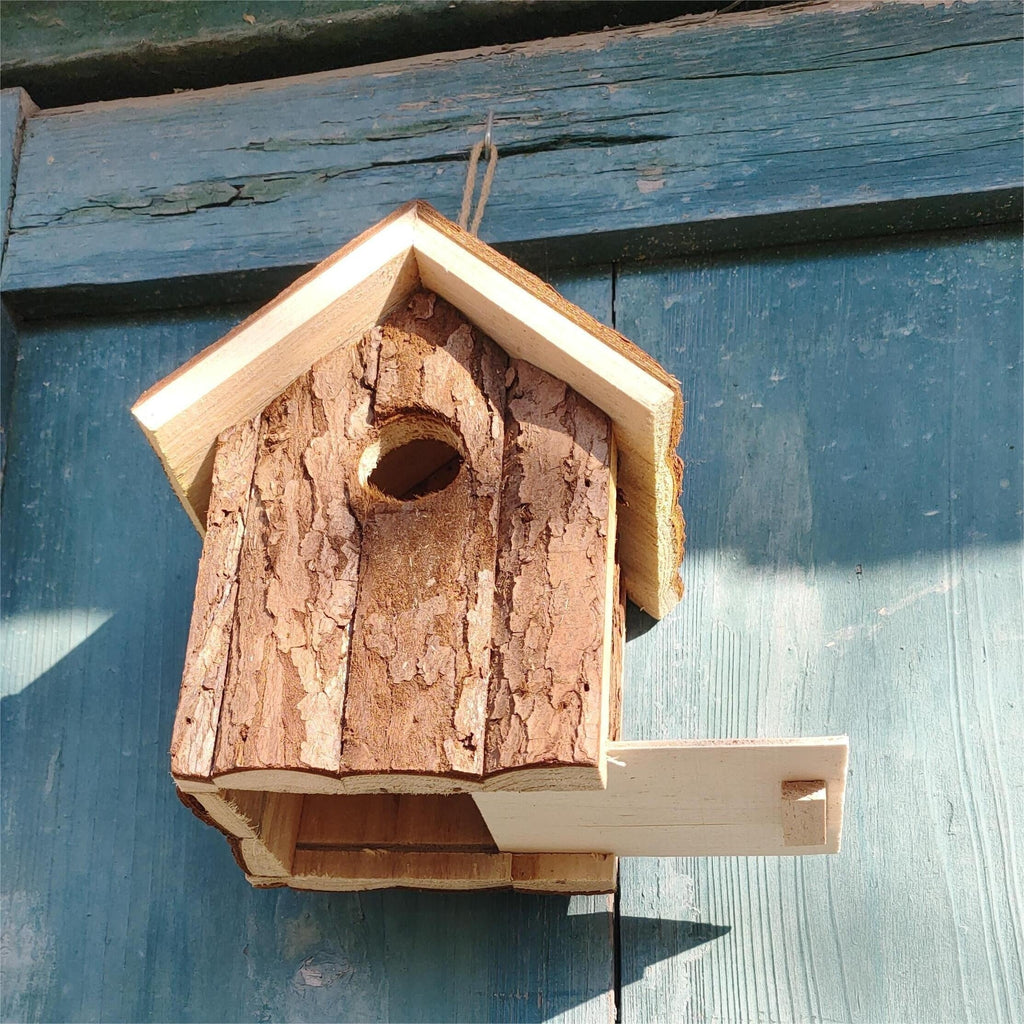 Outdoor Wooden Log Birdhouse with Hanging Rope, Ventilated Natural Wood Bird Nest for Garden, Backyard, Patio, Yard Decor, Wild Birds Nesting Box