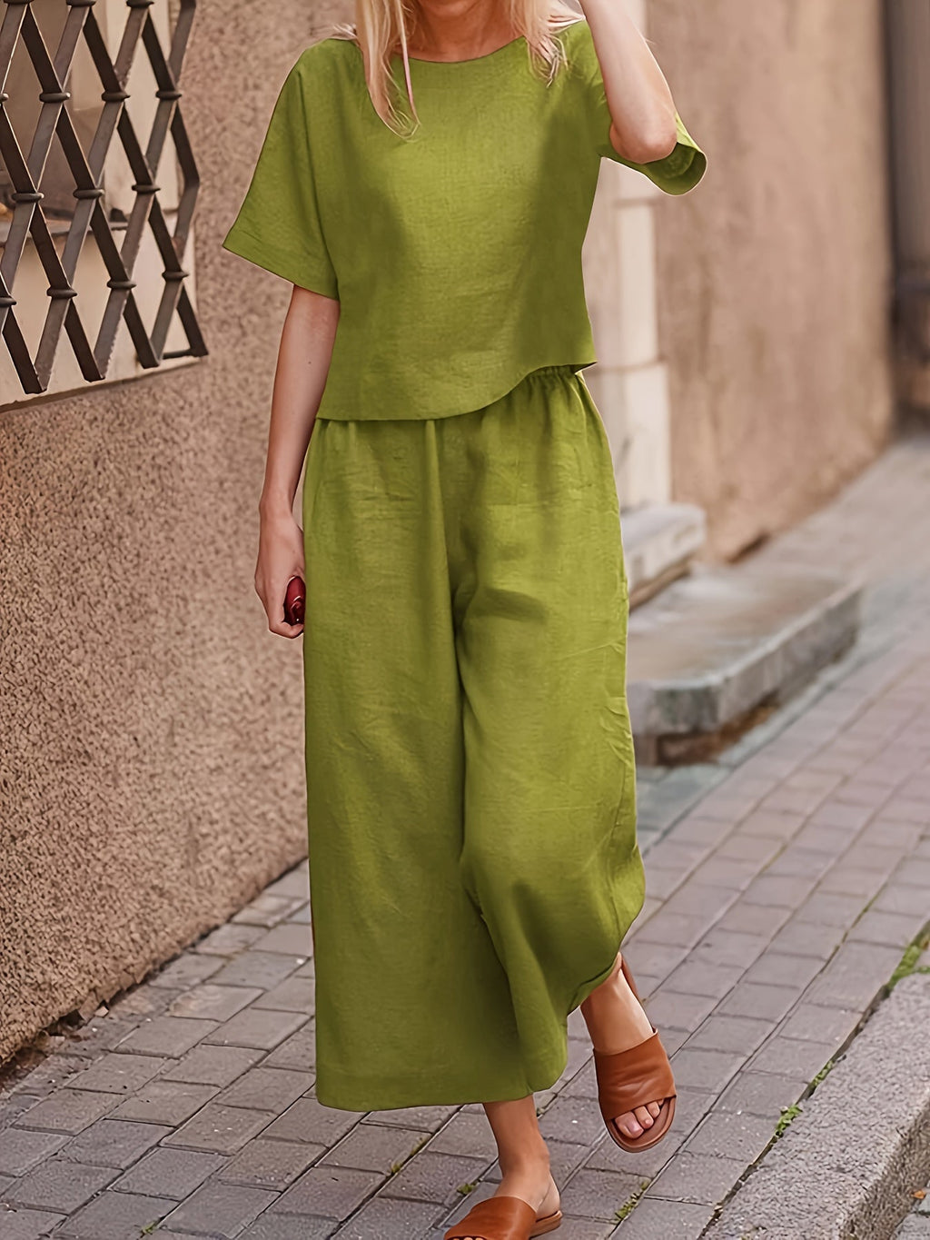 Women's 2-Piece Pantsuit Set, Casual Elegant Solid Color Crew Neck Short Sleeve Top and Wide Leg Pants, Loose Fit All-Season Outfit, S M L XL XXL