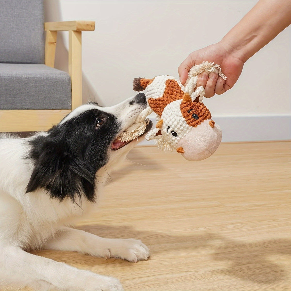 Squeaky Cow Dog Toy, Plush Interactive Tug-of-War with Crinkle Paper, IQ Training Chew Toy for Small, Medium, and Large Dogs, No Battery Needed, Anxiety Relief Pet Toy