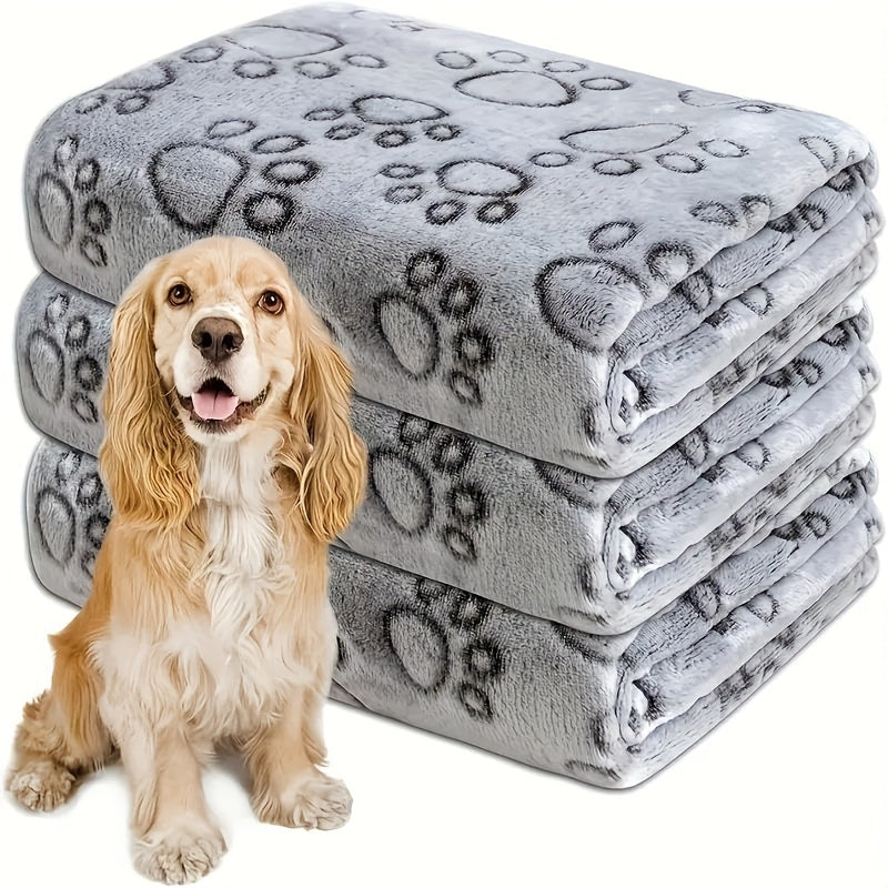 Soft Flannel Pet Blanket for Dogs and Cats, Machine Washable Cozy Polyester Throw Blanket for Extra Small, Small, Medium, and Large Pets, Perfect for Sofa, Bed, or Crate
