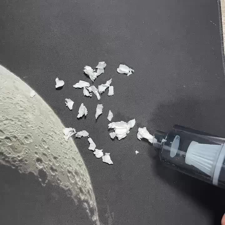 无线迷你吸尘器 4KPa强劲吸力 30小时续航 – USB充电便携式除尘器（吹吸两用），适用于键盘、电脑、车内及家居清洁，情人节及新年礼物