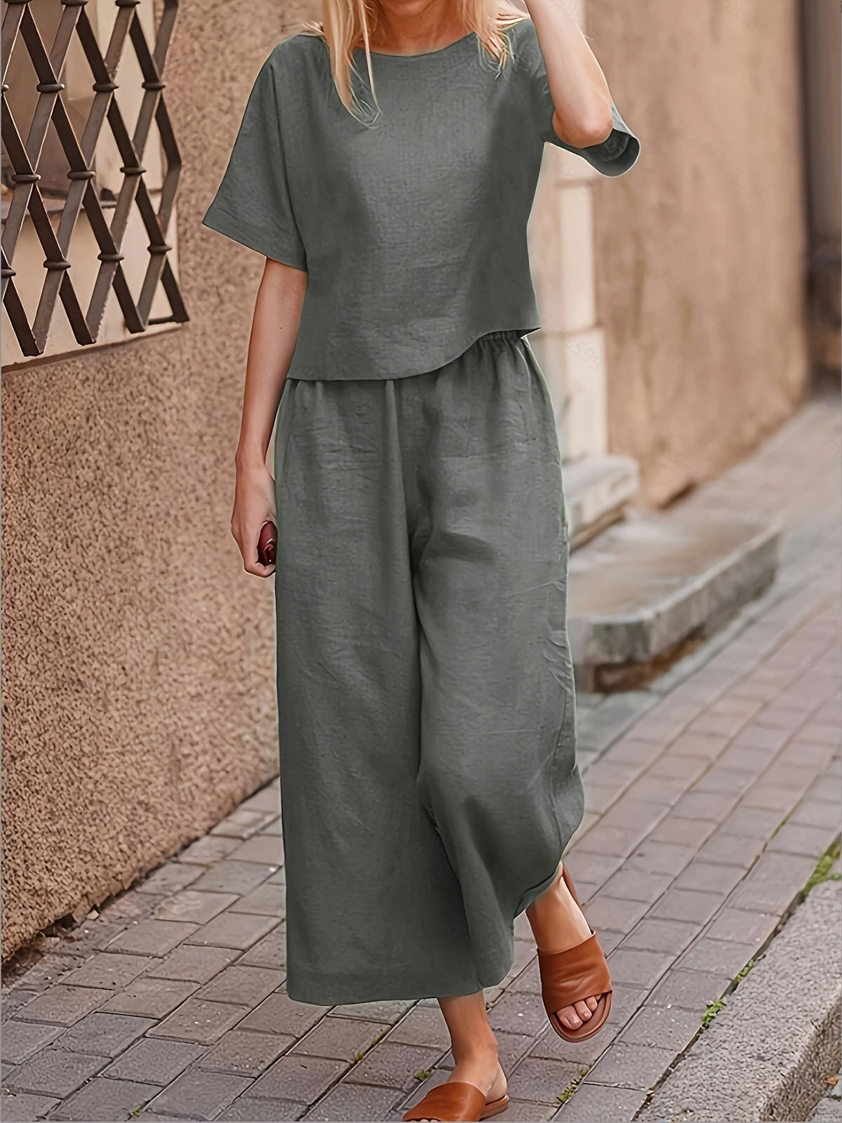 Women's 2-Piece Pantsuit Set, Casual Elegant Solid Color Crew Neck Short Sleeve Top and Wide Leg Pants, Loose Fit All-Season Outfit, S M L XL XXL
